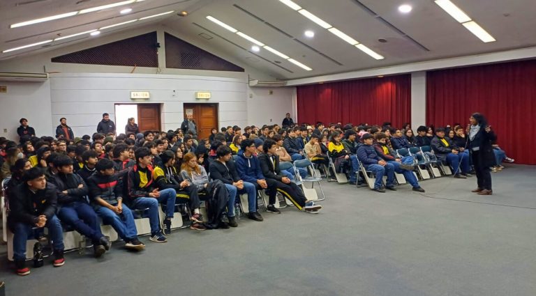 Charla informativa sobre Becas en Japón para alumnos del IPT